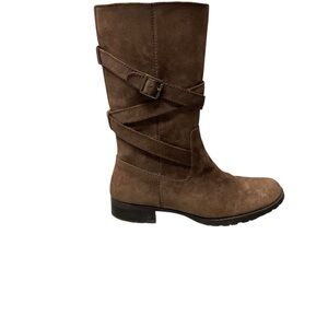 Lauren Ralph Lauren suede mid calf zip up boot. Size 7